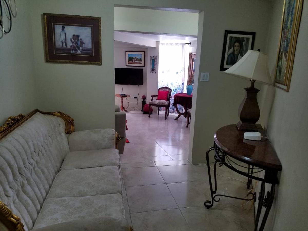Apartamento Bella Vista Vacation Montego Bay Exterior foto