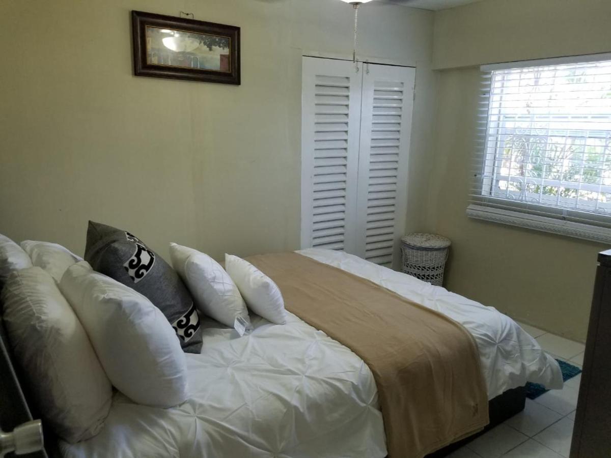 Apartamento Bella Vista Vacation Montego Bay Exterior foto
